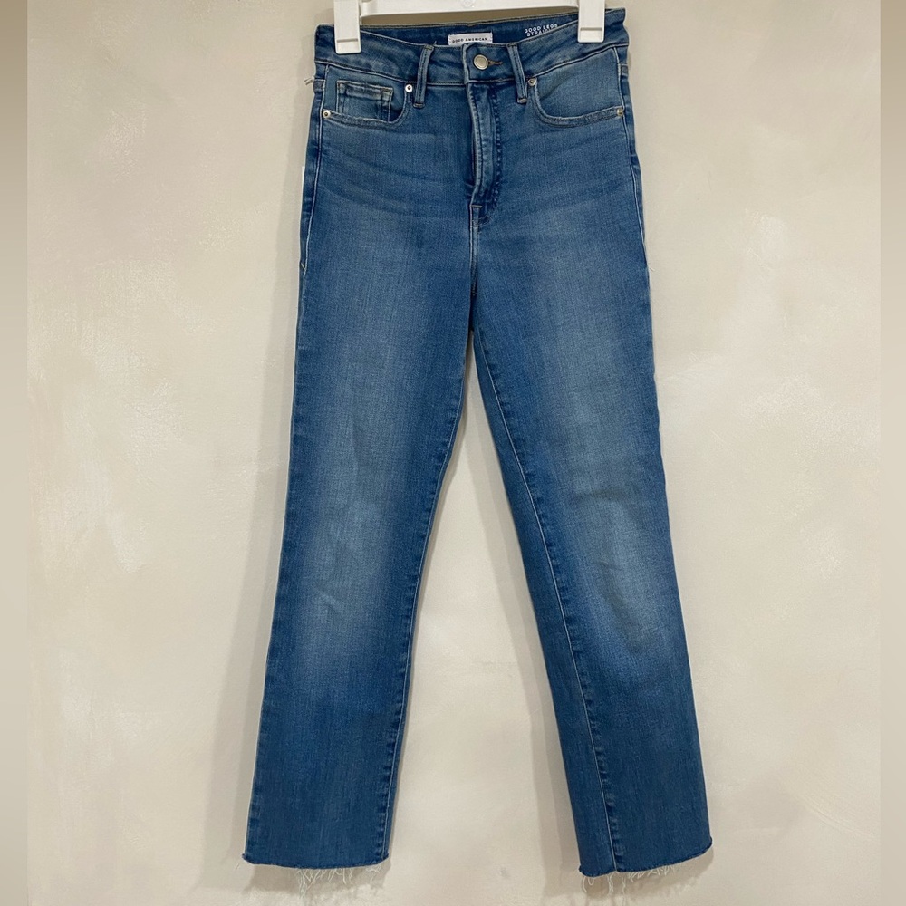 GOOD AMERICAN GOOD LEGS STRAIGHT MID-RISE STRAIGHT RAW HEM 27.5 INSEAM SIZE 4/27
